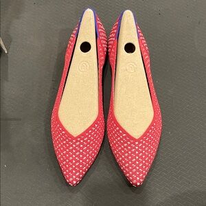 Rothy's Red Apple Honeycomb Point